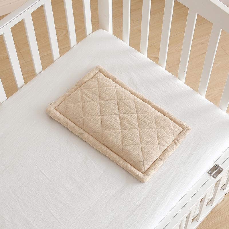 "Novorozenecká bavlněná gázová přikrývka - použití ve čtyřech ročních obdobích"