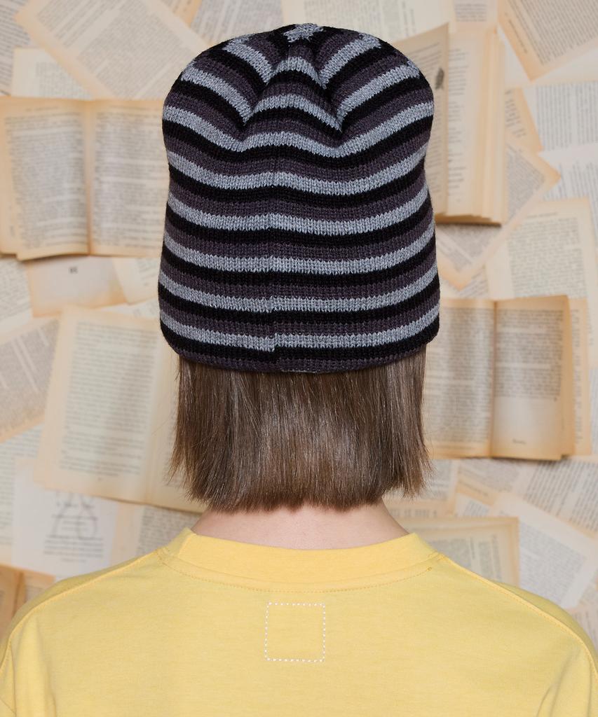 UNALLOYED Logo Striped Beanie / Black