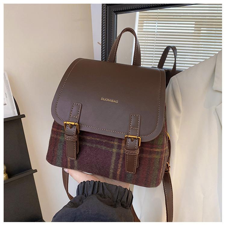 

Корейская версия ретро-сращивания женского рюкзака 2023 года, новый универсальный контрастный цвет, маленький рюкзак, модный рюкзак для путешествий в Интернете, знаменитости кофейный