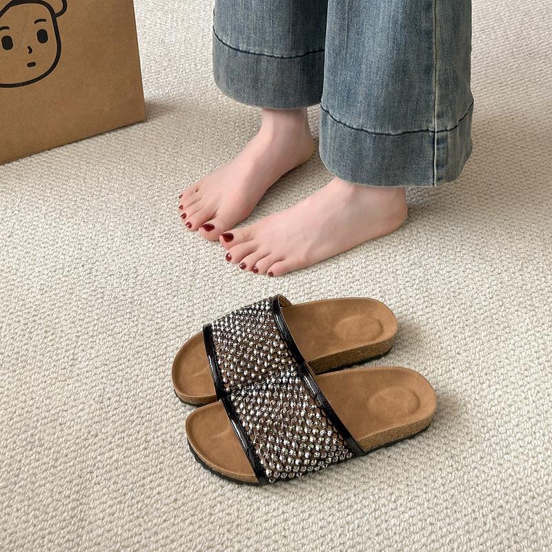 New one-word cool slippers for women's summer wear 2025 new retro mesh hollow rhinestone lazy slippers