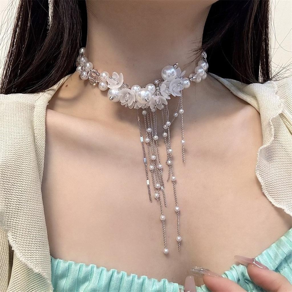 Fashionable Pearl Bead Neckchain Flower Pendant Fringe Collarbone Necklace Adjustable Choker Stylish Accessory for Women