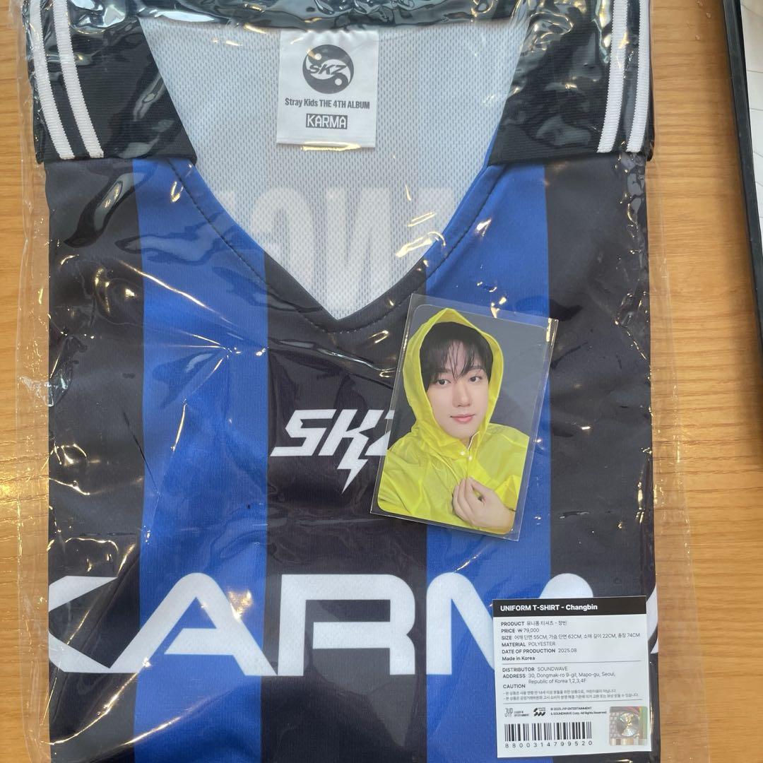 

[Б/У] Чанбин Stray Kids Униформа для поп-ап магазина Karma