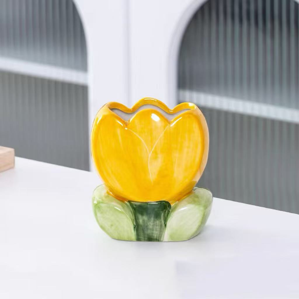 Creative Tulip Flower Ceramic Vase, Modern Minimalist Flower Arrangement Pot for Home Living Room Office Decor, Birthday Gift