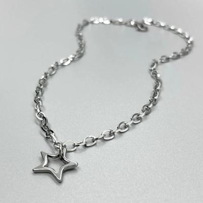 Simple Fashion Sliver Color Stainless Steel Hollowed-out Five-pointed Star Pendant Necklace for Women Men Personality Jewelry