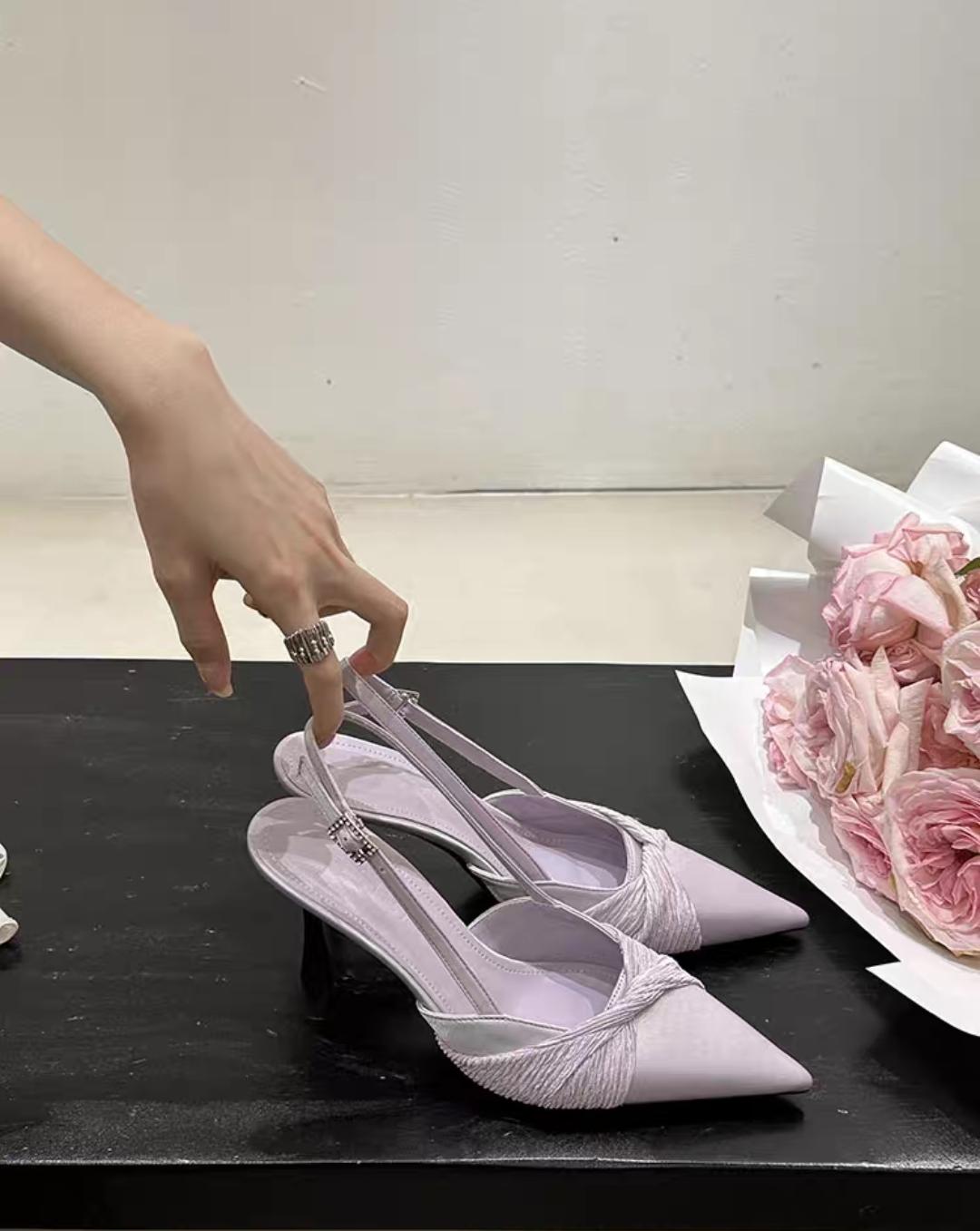

French Beauty Goddess Pointed White 2026 Spring New Shallow Sandals with A Hollow Back and Sexy Purple High Heels 40 фіолетовий