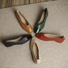Damer Casual Low Block Chunky Heels Pumps Closed Square Toe Pumps Skor PU Läder Låga klackar Kontorsarbetsskor för kvinnor Bekväma klänningsskor