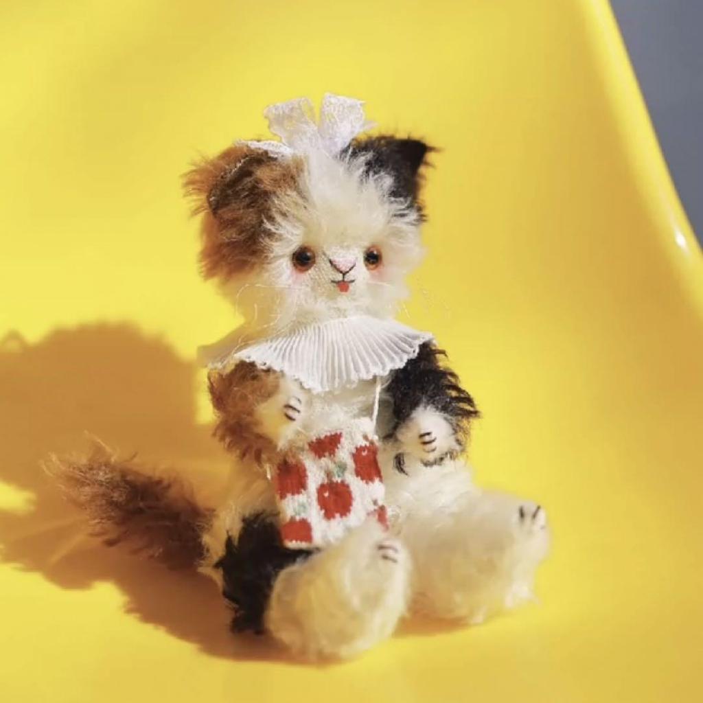 [USED] Calico Cat with Tongue Out, Plush Toy, Overseas Artist, OOAK Teddy Bear