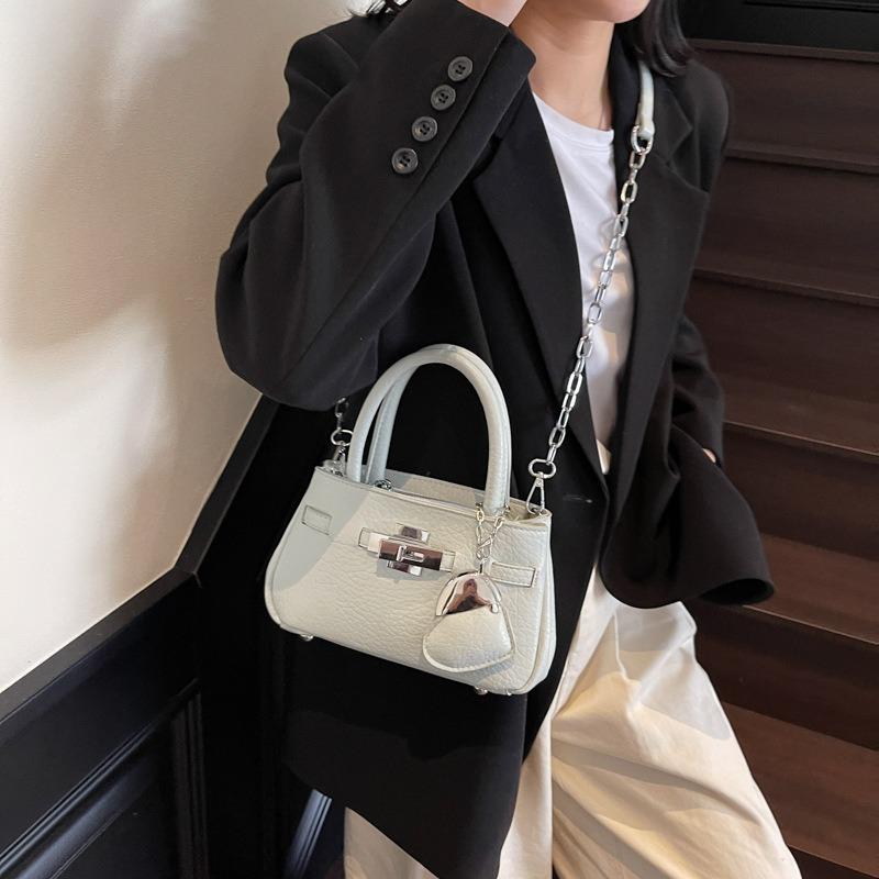 High-end Small Bag Women's Spring Summer Versatile New Fashion Messenger Bag Portable Small Square Bag