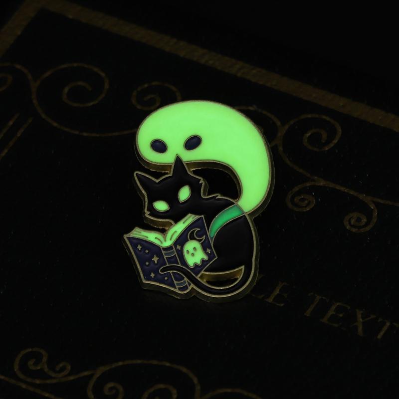 Cat Ghost Reading Enamel Pins Luminous Boo Book Brooches Lapel Badges Clothes Funny Cartoon Punk Jewelry Gift for Friends