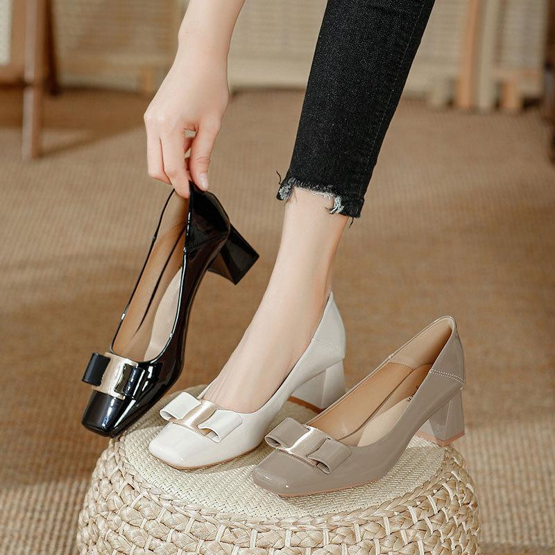 White High Heels Thick Heel Not Tired Feet 2025 New Versatile Women's Shoes Shallow Mouth Square Head Shoes Patent Leather Middle Heel Single Shoes