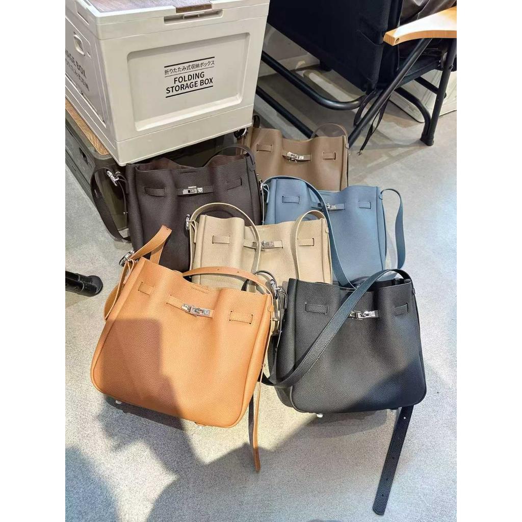 Bucket bag women's new commuter versatile messenger bag bag 2026 retro shoulder armpit bag high-end casual women's bag