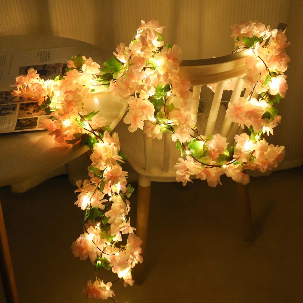 2M Künstliche Kirschblütenblätter Ranken Lichterkette Batteriebetrieben Kunstblume Rattan Kunstpflanze Hochzeitsbogen Deko