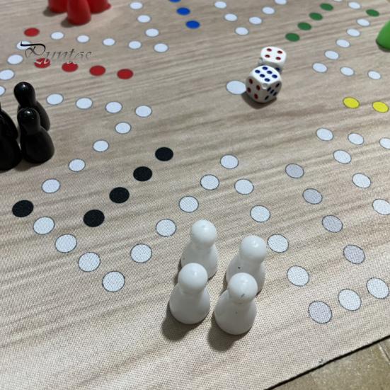 1 Set Fliegendes Schachspiel für 6 Spieler mit Schachbrett aus Gummi, 24 Schachfiguren, 2 Würfel, für Kinder und Erwachsene, Familienabend, interaktives klassisches Strategiespiel