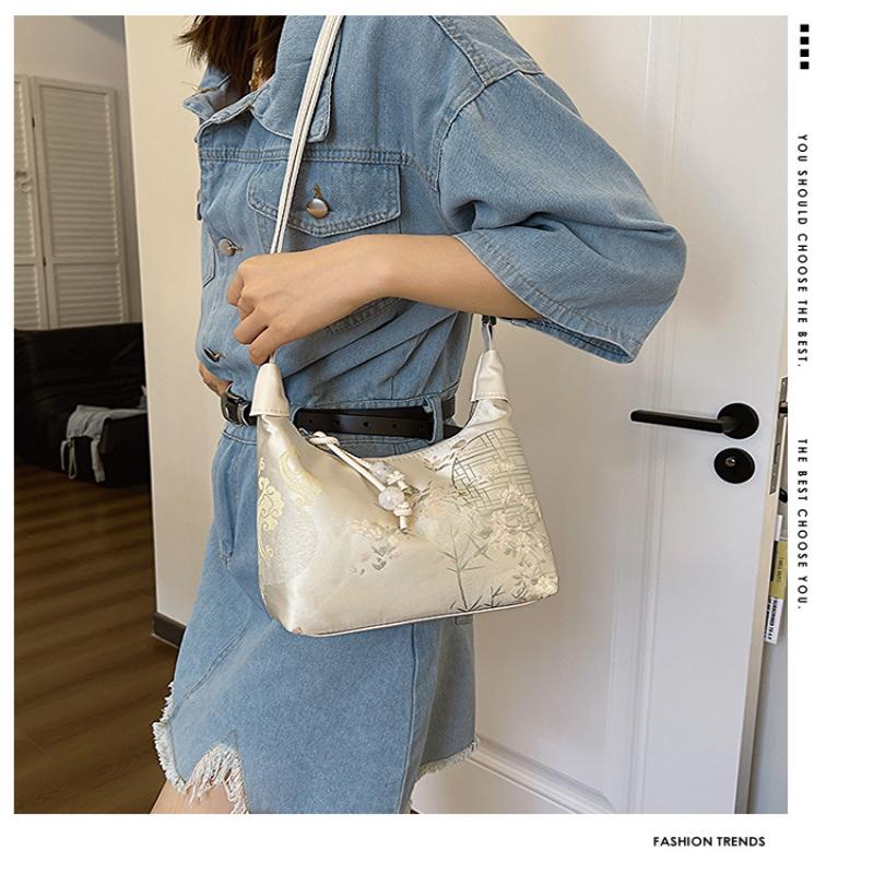 Chinese Style Fine Embroidery Ladies Handbags 2026 Summer Shoulder Bag Crossbody Daily Party Tote Handbag For Women