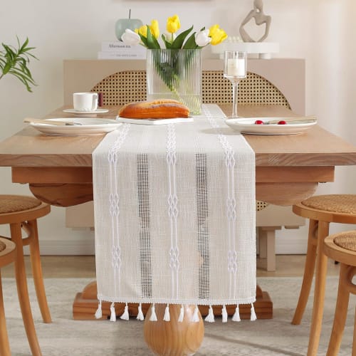 Bigqin Table Runner, 183 X 33cm, Cotton Linen Tablecloth with Tassels, Stylish Nordic Style, White