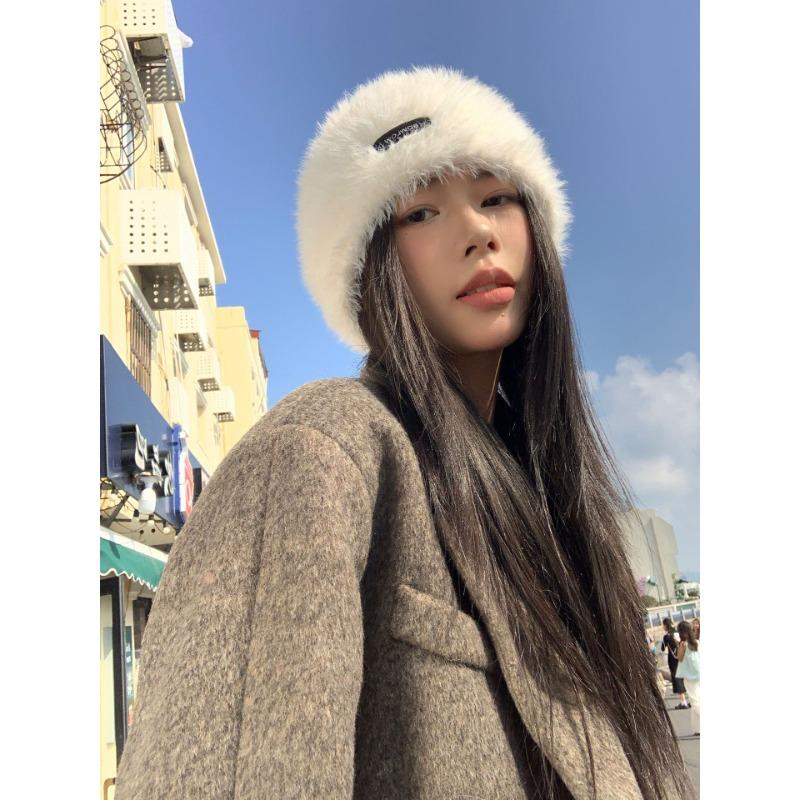 Autumn and Winter New Atmosphere Plush Thickened Warm Hooded Face Showing Small Pullover Cold Hat Women's Pullover Hat