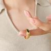 Hong Kong Retro Hepburn Style Emerald Zircon Ring