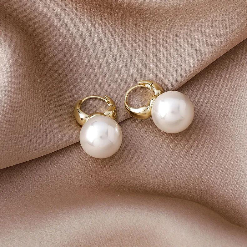 New Cute Pearl Studs Hoop Earrings For Women  Color Eardrop Minimalist Tiny Huggies Hoops Wedding Fashion Jewelry Gift