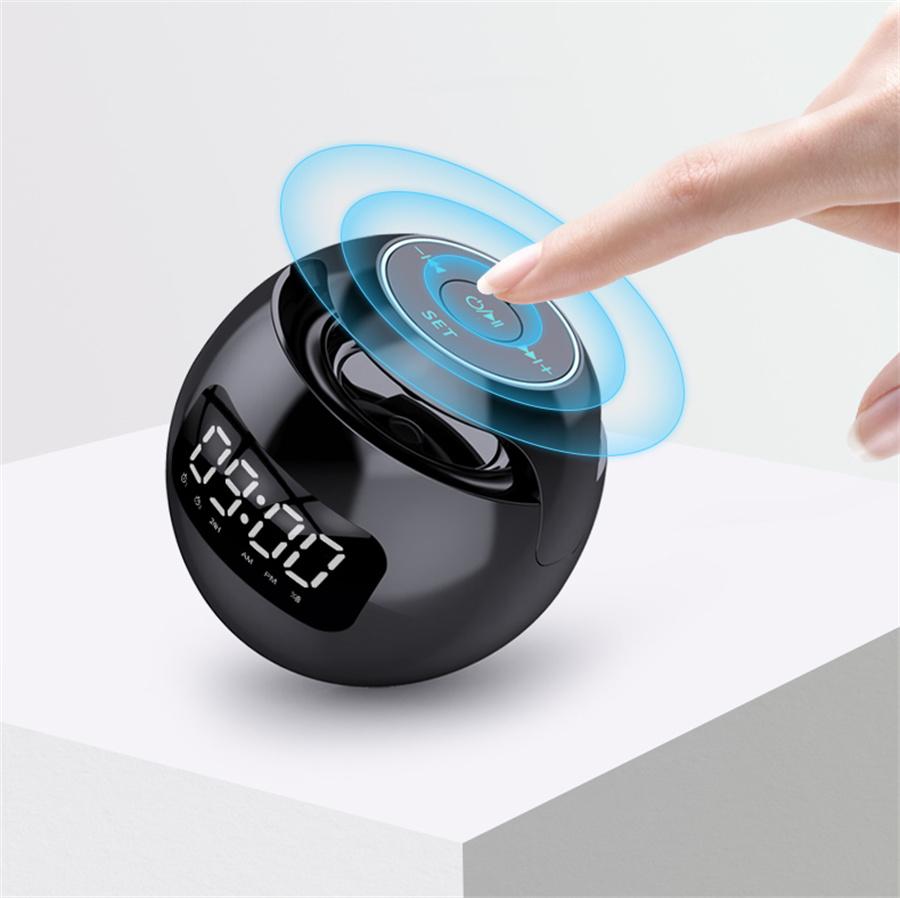 LED Lights Portable Wireless Bluetooth Speaker Outdoor Subwoofer Speaker Mini Sound
