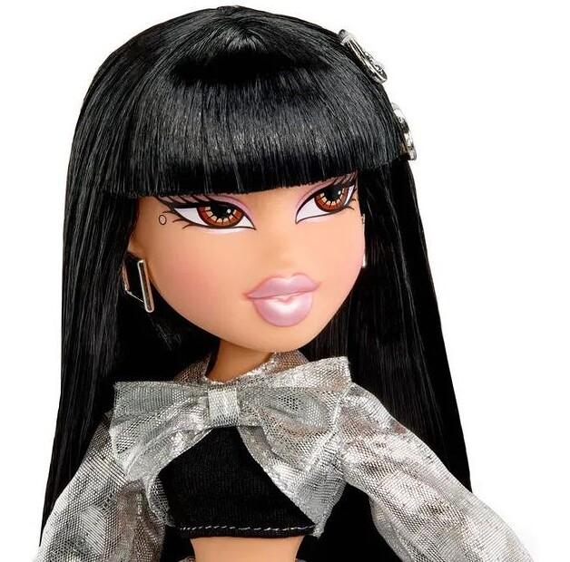 Bratz Charmz Jade Fashion Doll with Charm Bracelet