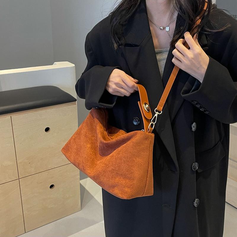 Vintage Women's Solid Color Bucket Small Crossbody Bag Autumn and Winter Matte Leather Adjustable Shoulder Bag for Work, Travel