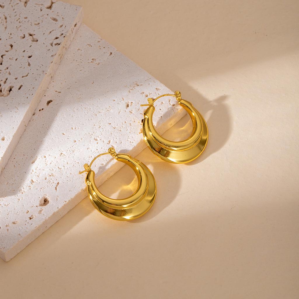 Metal Wind Geometric Hollow C-Shaped Stud Earrings Retro High-End Stainless Steel Earrings Personalized Atmosphere Earrings