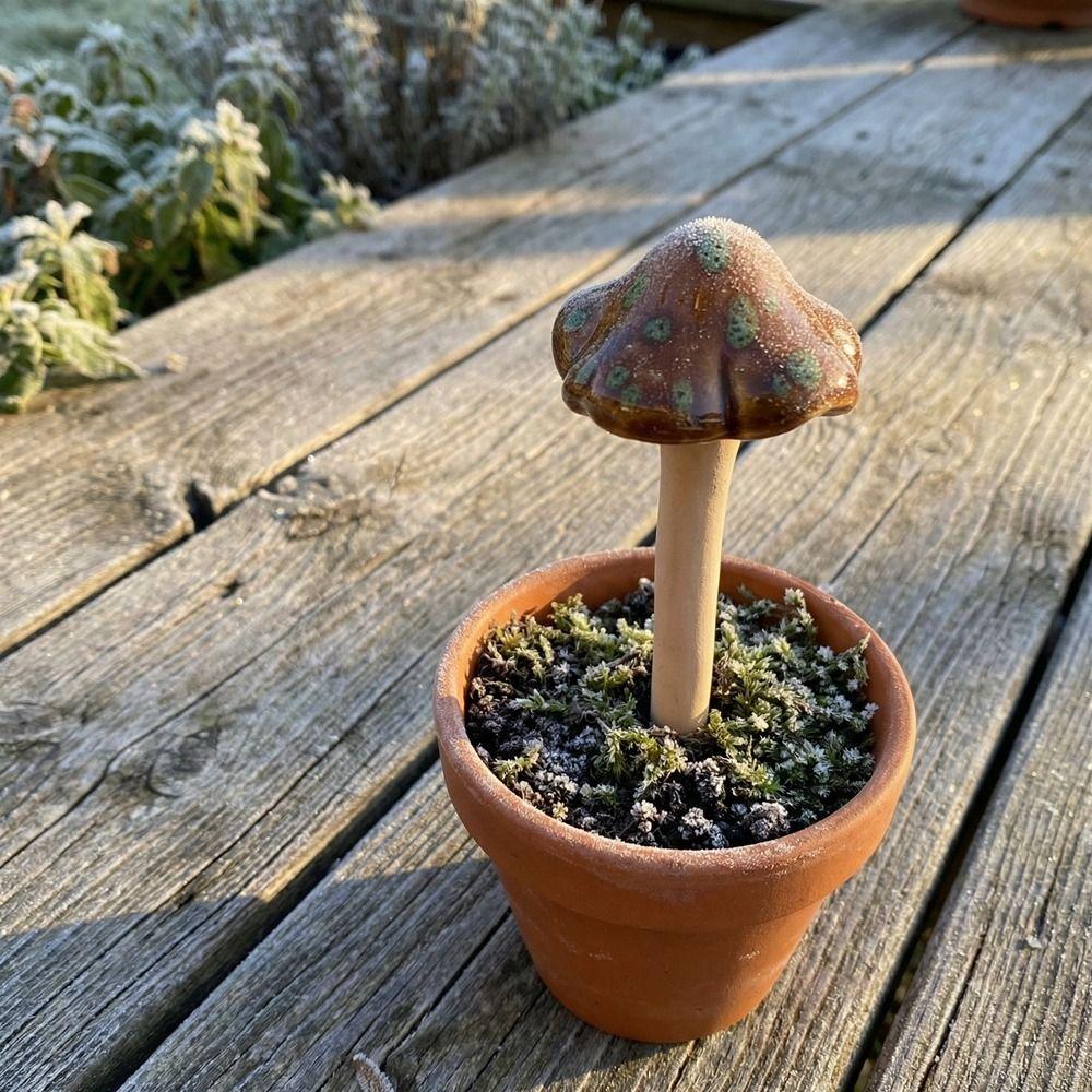 4PCS Realistic Pottery Sculpture Mini Garden Landscape Statue Fairy Mushroom  Flower Pot Decoration