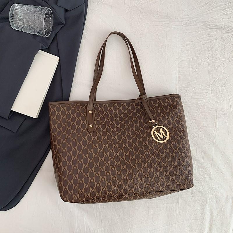 

Нишевая универсальная портативная сумка-тоут женская сумка 2025 весна новая большая вместительная сумка через плечо высококачественная сумка подмышку модная