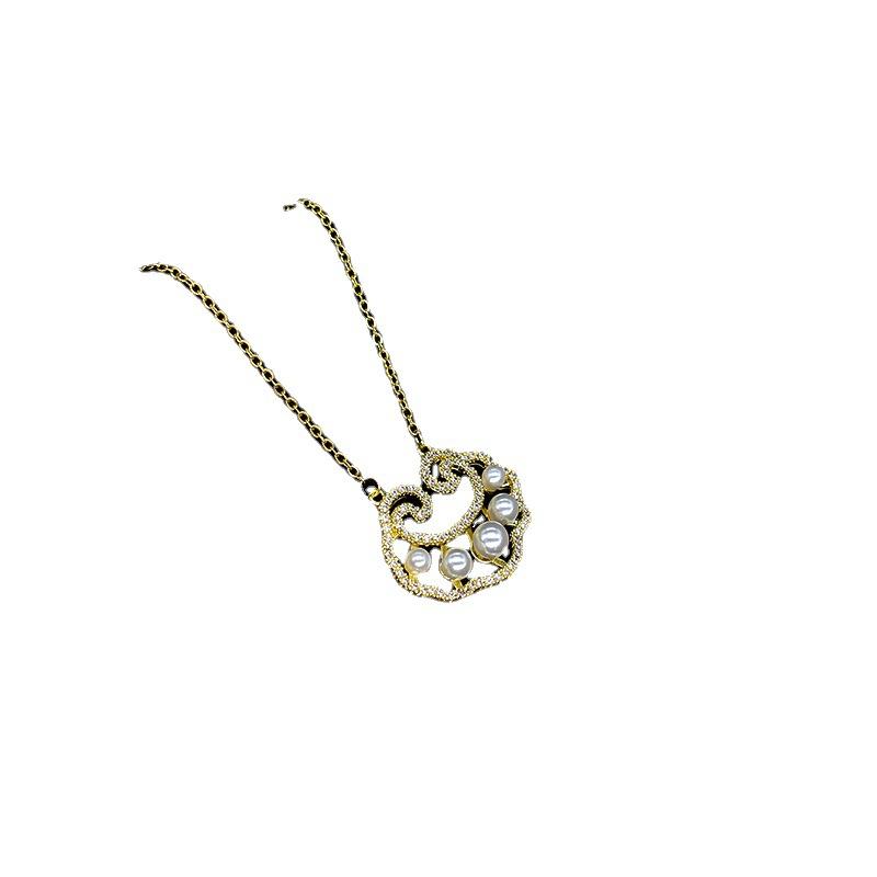 Happy Auspicious Cloud Necklace Creative Design Exquisite Titanium Steel Chain Of The Same Style