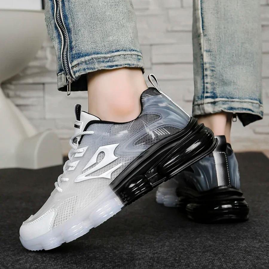 The 2025 designer's new anti-slip large-sized casual sports shoes 39-47 running loafers and men's tennis shoes are breathable