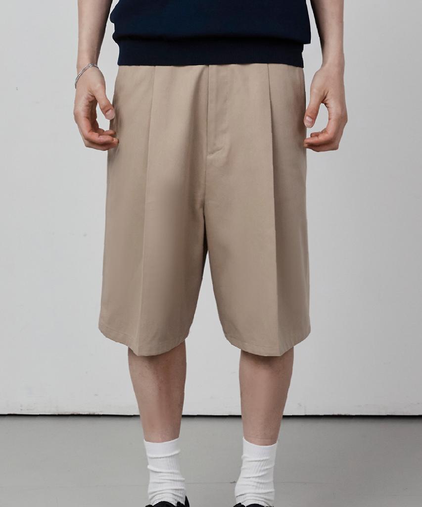 CEIII Standard Double-Pleat Bermuda Pants Beige