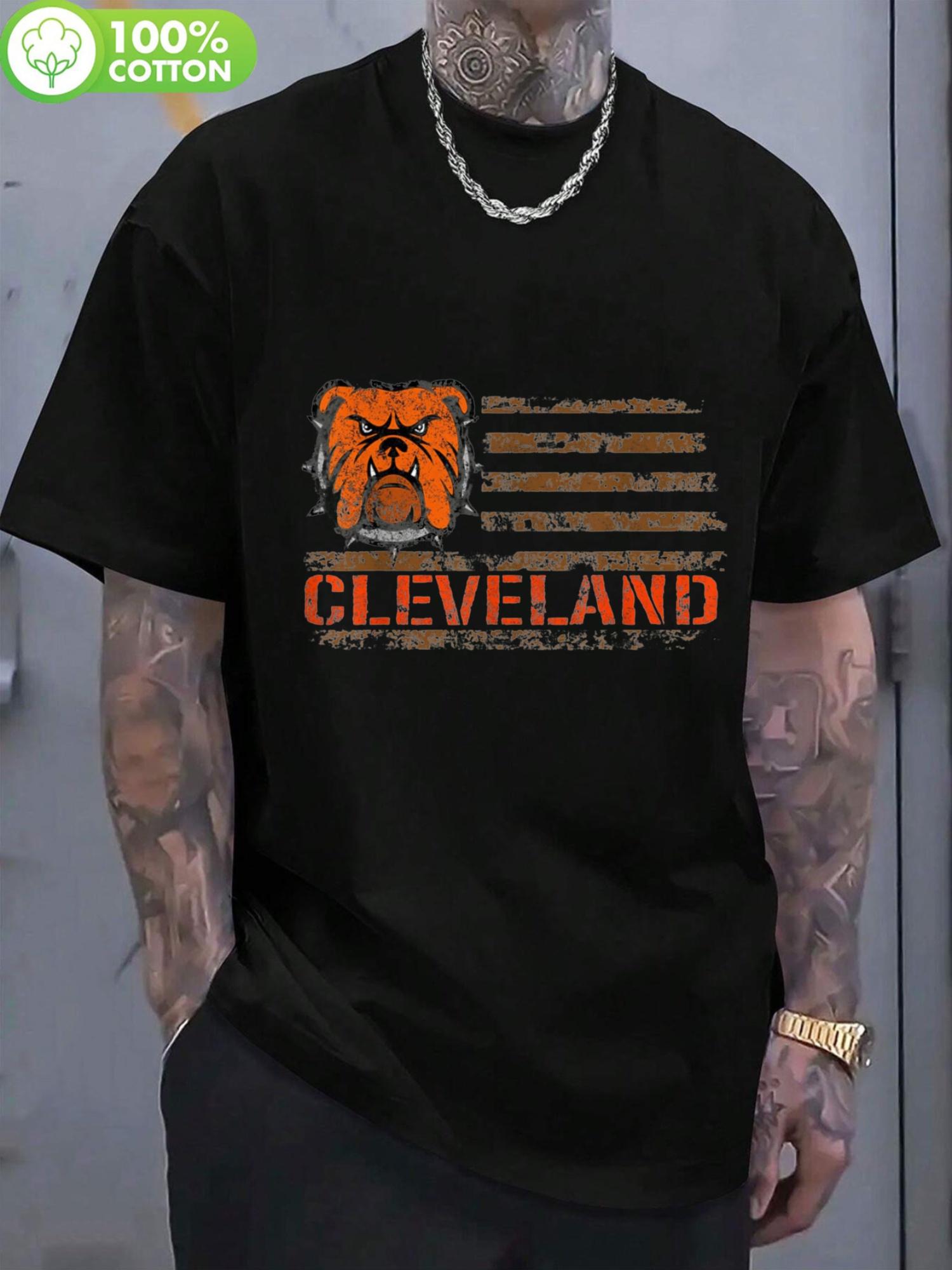 [Casual Wear] Vintage Cleveland Ohio Hot Dog Graphic T-shirt - Patriotic Cotton Tee with Bulldog & Stripes Design S