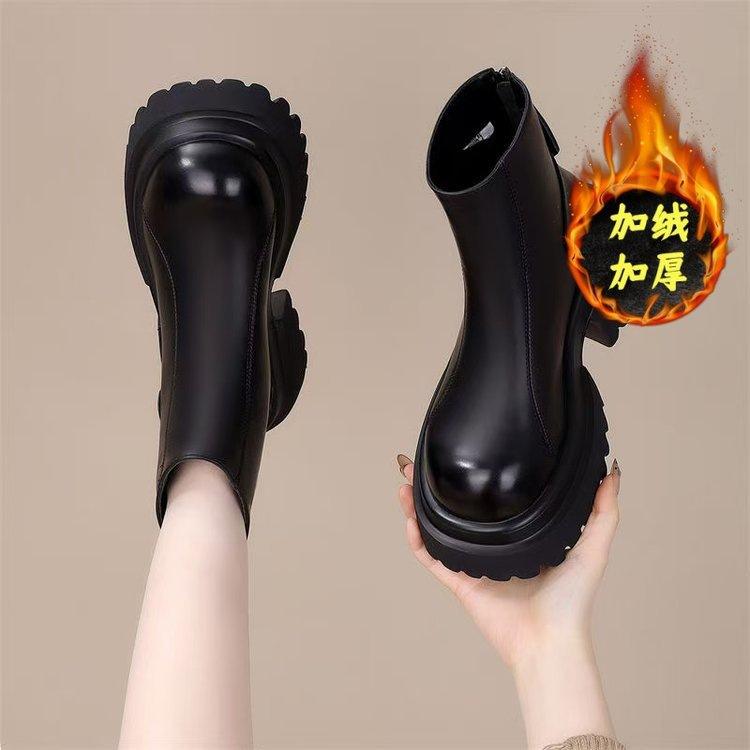 Thick-soled Chelsea Martin boots women's 2025 autumn and winter new British round head small man height-increasing zipper cigarette tube short boots
