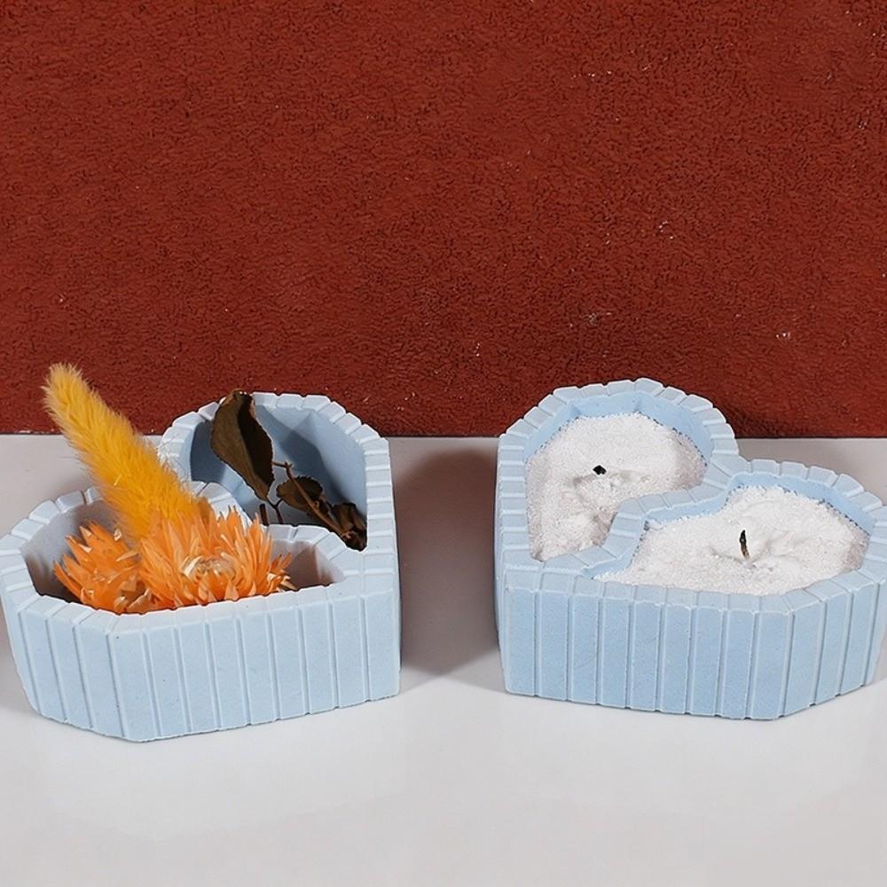Heart-shaped Candlestick Mold Creative 3D Plaster Mold Handcraft Candle Cup Molds  for Beginners