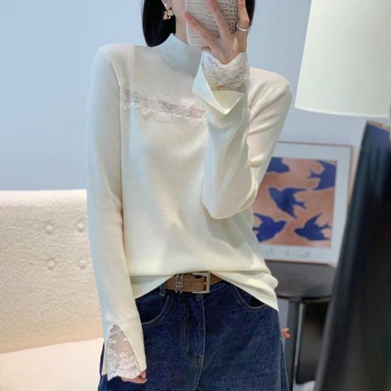 Slimming High-Neck Women s Base Layer Top with Lace Trim Medium белый