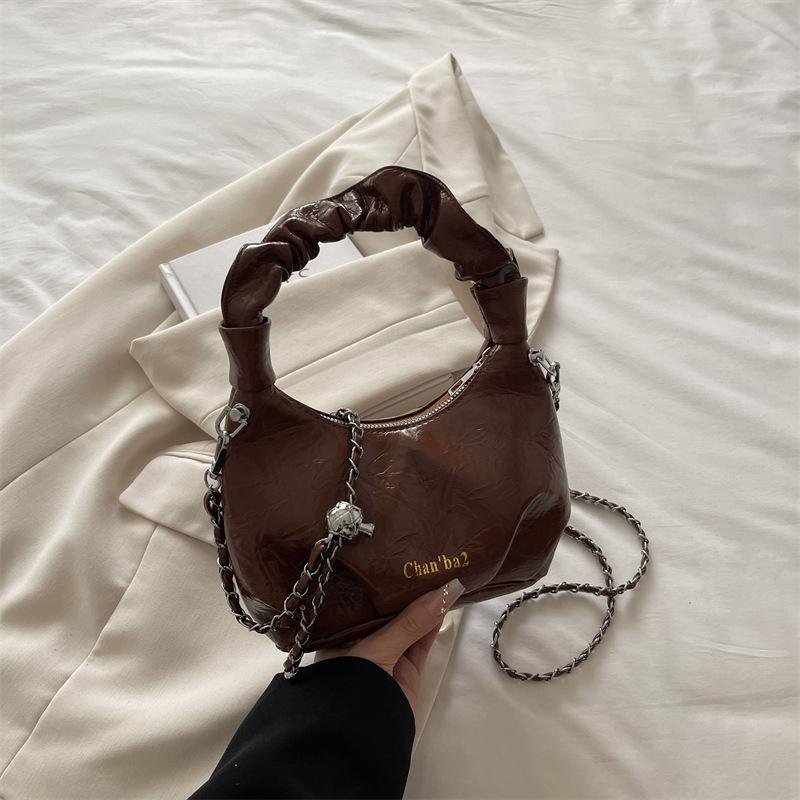 

High-end niche bag women s new commuter versatile messenger bag fashionable portable pleated small bag