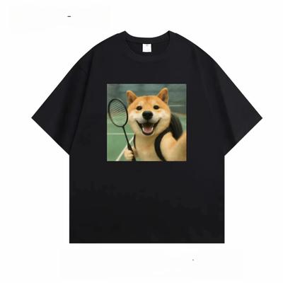 Kurzarm-T-Shirt bedrucktes T-Shirt für weibliche Hunde beim Badmintonspielen Freizeit-T-Shirt für Tiere