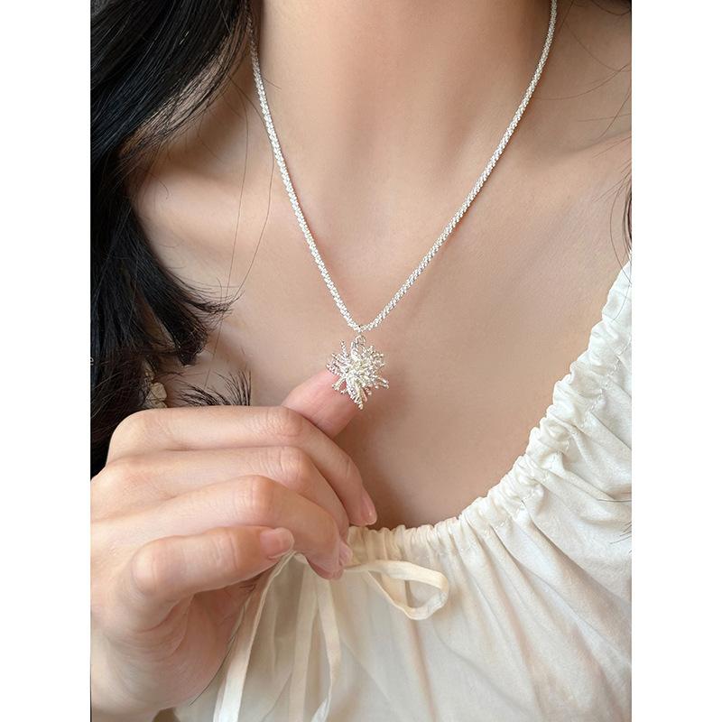 Zircon Silver Fireworks Pendant Necklace Light Luxury High Sense Fashion Collarbone Chain Versatile Niche Design Exquisite Necklace