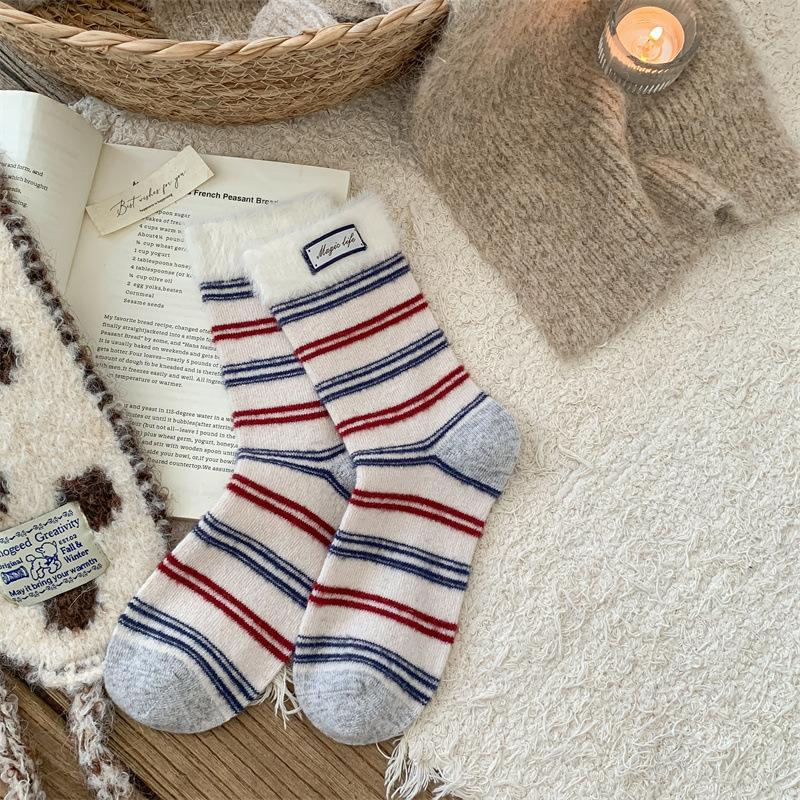 Woolen Socks for Women In Autumn and Winter, Thickened and Fleece Warm Mid-calf Socks, Striped Trendy Long Socks