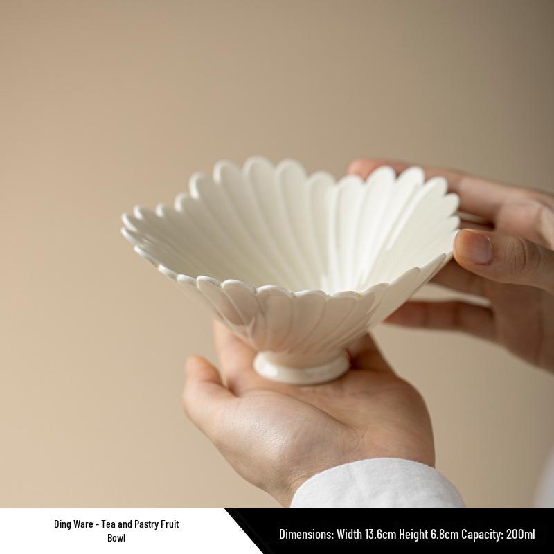 Dingware Ceramic Dragon Scale Gongfu Tea Set with Gaiwan, Anti-Scald Tea Bowl, and Custom Cup