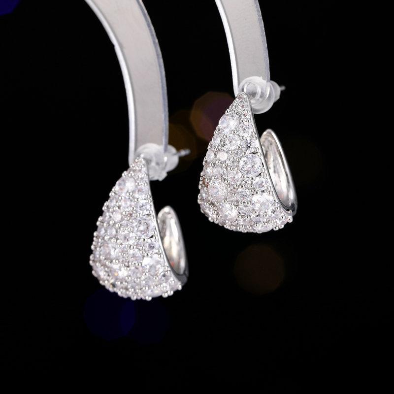 

Серьги-полумесяцы S925 Silver Needle Premium Sense Curved Crescent Earrings Simple Zircon Delicate Earrings Grubble Shaped Earrings Women серебряный