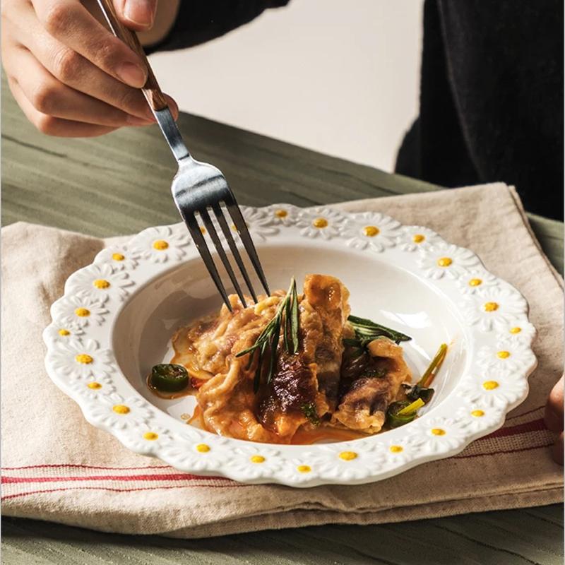 Ceramic Daisy Embossed Creative Dishes, Household Vegetable Rice Soup Bowl Dinner Plate Ceramic Set Combination Tableware
