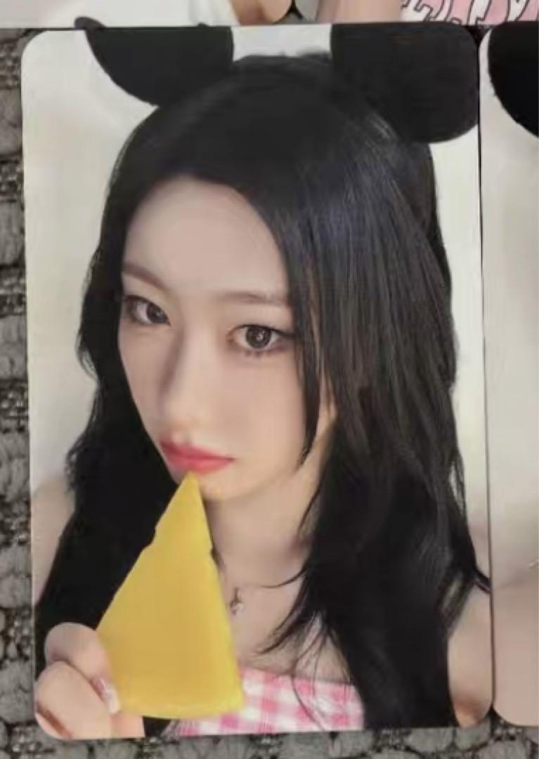 

[USED] itzy GWBG makestar 4.0 bonus trading card Chaeryeong