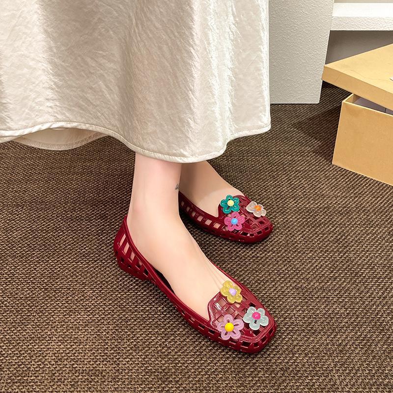 Fairy Style Transparent Jelly Flats: Closed Toe, Hollow Design for Summer Beach Vacations