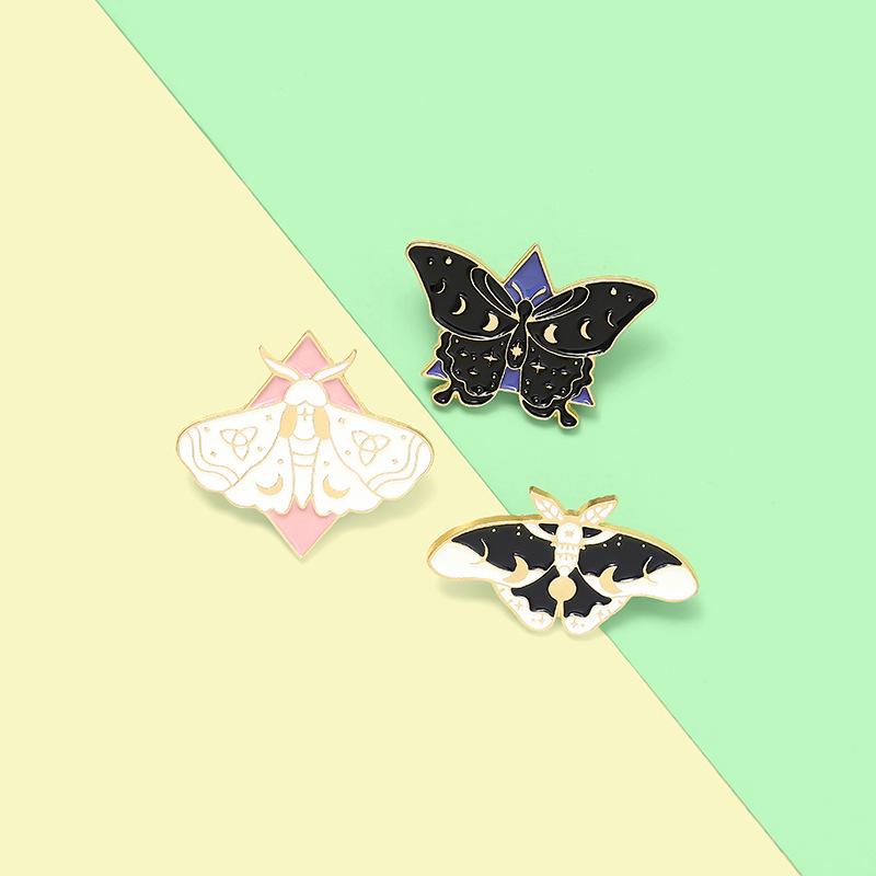 Happy Moth & Butterfly Best Friends Brooch Set - Trendy Denim Bag Accessories