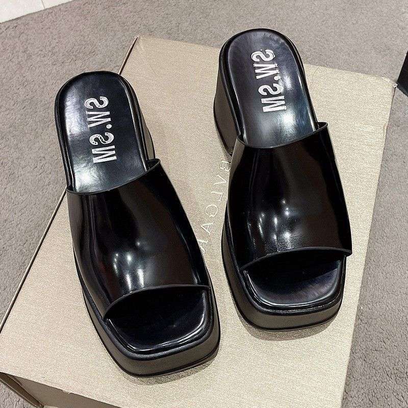 Thick-soled Slippers for Women's Summer Wear 2025 New Muffin Heightening One-word Slippers High-end Casual Sandals Tide