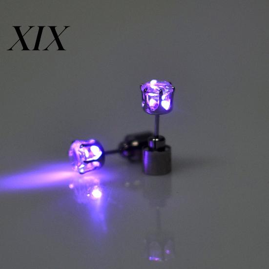 Ohrstecker 1 Stück Ohr Blinken Auffällig Hohe Transparenz Handgefertigt Falsch Damen Kristall Dekorieren Tragbar LED Zubehör