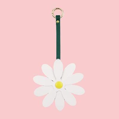 Leather Daisy Keychain Creative Pu Leather Bag Bag Ornament Daisy Car Bag Bag Key Pendant
