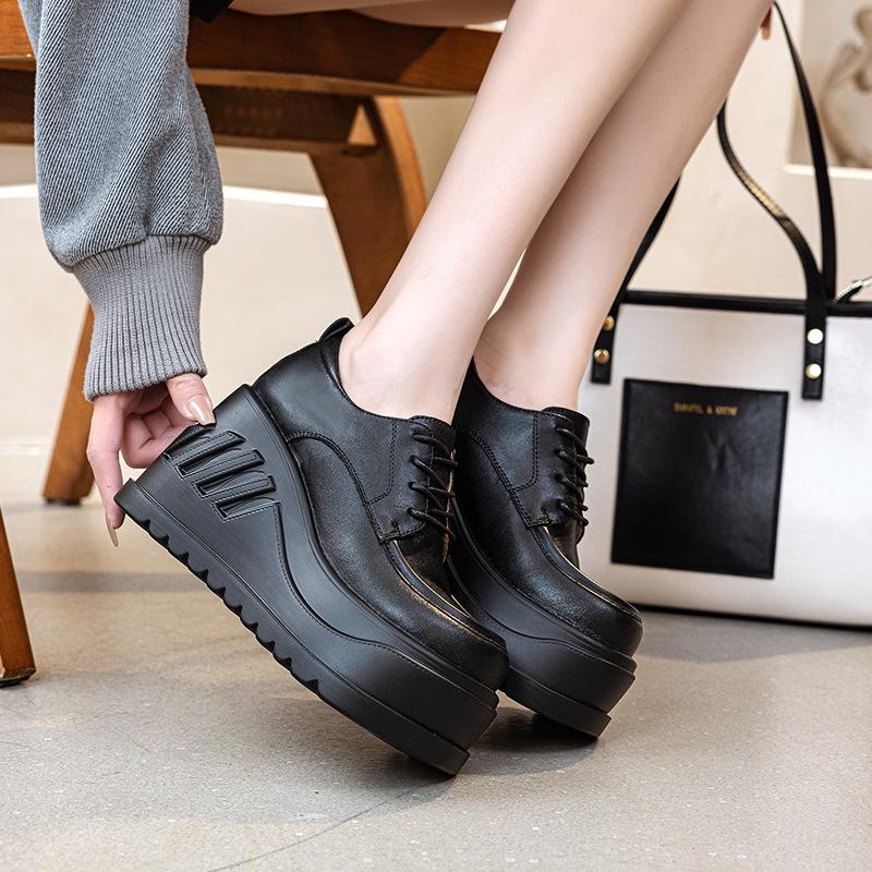 

Модные 10 см кроссовки на белой платформе из натуральной кожи для женской обуви 2025 женская обувь на толстой платформе для отдыха, спорта, роскоши, в британском стиле 39 чёрный