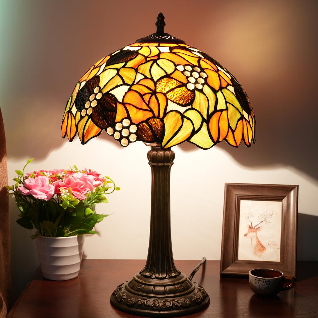 Retro Country Style Stained Glass Desk Light Home Decor Mediterranean Bedroom Bedside Table Lamp Restaurant Bar Cafe Night Light